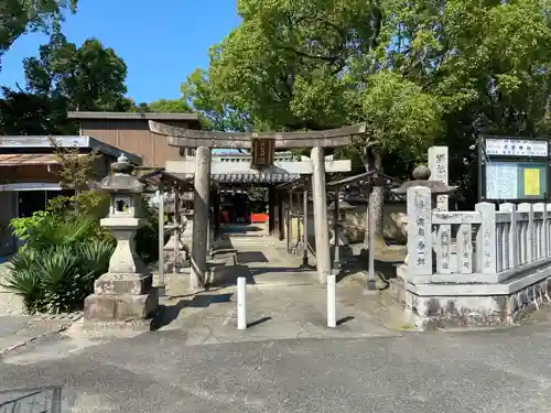 片埜神社の鳥居