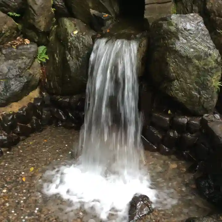 椿岸神社の{uncategorized: "未分類", other: "その他", undefined: "問題あり", building: "その他建物", grave: "お墓", sacred_gate: "鳥居", guardian: "狛犬", statue: "像", buddha: "仏像", history: "歴史", nature: "自然", garden: "庭園", animal: "動物", pagoda: "塔", temizu: "手水舎", mountain_gate: "山門・神門", sanctuary: "本殿・本堂", subordinate: "末社・摂社", art: "芸術", scenery: "景色", jizo: "地蔵", ema: "絵馬", goshuin: "御朱印", omikuji: "おみくじ", items: "授与品その他", amulet: "お守り", goshuincho: "御朱印帳", eats: "食事", festival: "お祭り", votive_dance: "神楽", shichigosan: "七五三参", wedding: "結婚式", experience: "体験その他", initially: "初詣", around: "周辺", anti_infection: "感染症対策"}