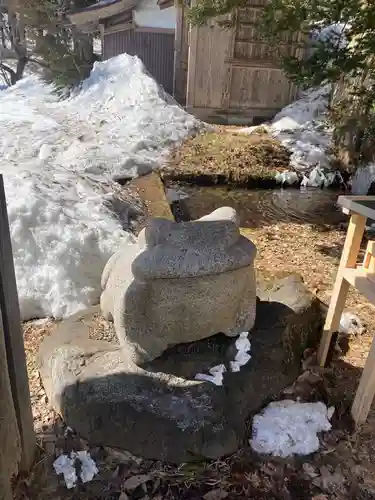 土津神社｜こどもと出世の神さまの狛犬