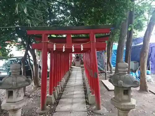 花園神社の鳥居