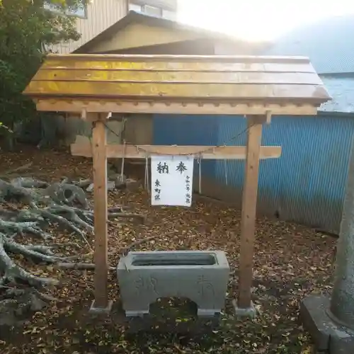四所神社の手水舎