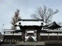 全龍寺の{uncategorized: "未分類", other: "その他", undefined: "問題あり", building: "その他建物", grave: "お墓", sacred_gate: "鳥居", guardian: "狛犬", statue: "像", buddha: "仏像", history: "歴史", nature: "自然", garden: "庭園", animal: "動物", pagoda: "塔", temizu: "手水舎", mountain_gate: "山門・神門", sanctuary: "本殿・本堂", subordinate: "末社・摂社", art: "芸術", scenery: "景色", jizo: "地蔵", ema: "絵馬", goshuin: "御朱印", omikuji: "おみくじ", items: "授与品その他", amulet: "お守り", goshuincho: "御朱印帳", eats: "食事", festival: "お祭り", votive_dance: "神楽", shichigosan: "七五三参", wedding: "結婚式", experience: "体験その他", initially: "初詣", around: "周辺", anti_infection: "感染症対策"}