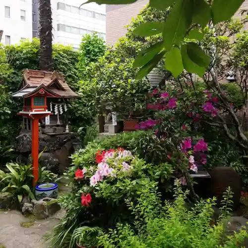 柳森神社の庭園