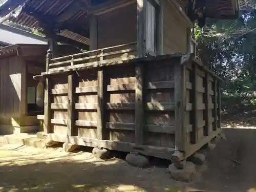 鳥見神社の本殿・本堂