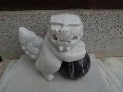 三輪神社の狛犬