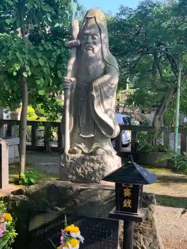 東雲寺の像