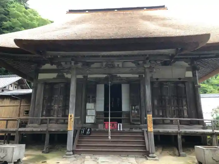 瓦屋寺の本殿・本堂