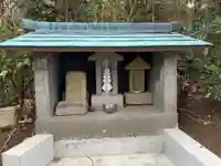 三ツ山地蔵尊の末社・摂社