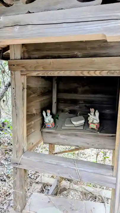 薬師堂厳島神社の狛犬
