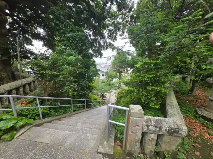 甘縄神明神社(甘縄神明宮)の{uncategorized: "未分類", other: "その他", undefined: "問題あり", building: "その他建物", grave: "お墓", sacred_gate: "鳥居", guardian: "狛犬", statue: "像", buddha: "仏像", history: "歴史", nature: "自然", garden: "庭園", animal: "動物", pagoda: "塔", temizu: "手水舎", mountain_gate: "山門・神門", sanctuary: "本殿・本堂", subordinate: "末社・摂社", art: "芸術", scenery: "景色", jizo: "地蔵", ema: "絵馬", goshuin: "御朱印", omikuji: "おみくじ", items: "授与品その他", amulet: "お守り", goshuincho: "御朱印帳", eats: "食事", festival: "お祭り", votive_dance: "神楽", shichigosan: "七五三参", wedding: "結婚式", experience: "体験その他", initially: "初詣", around: "周辺", anti_infection: "感染症対策"}