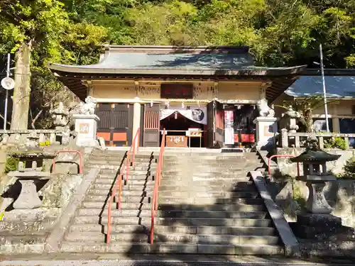 土肥神社の本殿