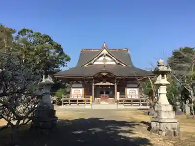 鏡忍寺の本殿・本堂