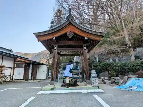 温泉寺の手水舎