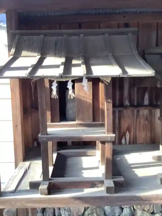 津島神社・庚申塚・上条城址の本殿・本堂