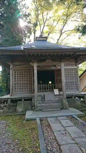 中尊寺の本殿