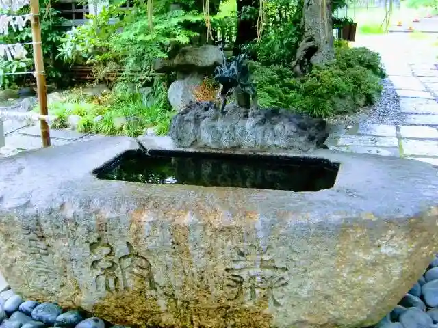 菊田神社の手水舎