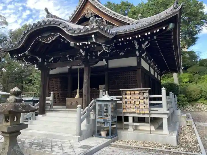 護国之寺の本殿・本堂