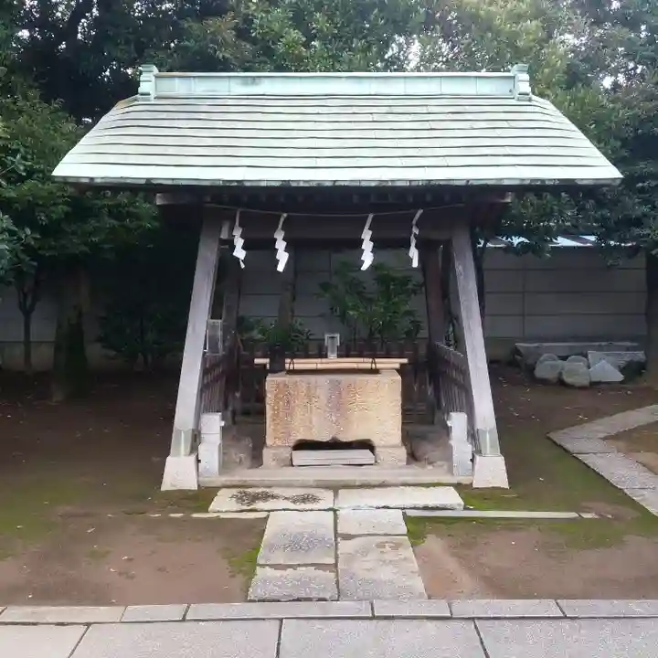 綾瀬稲荷神社の手水舎