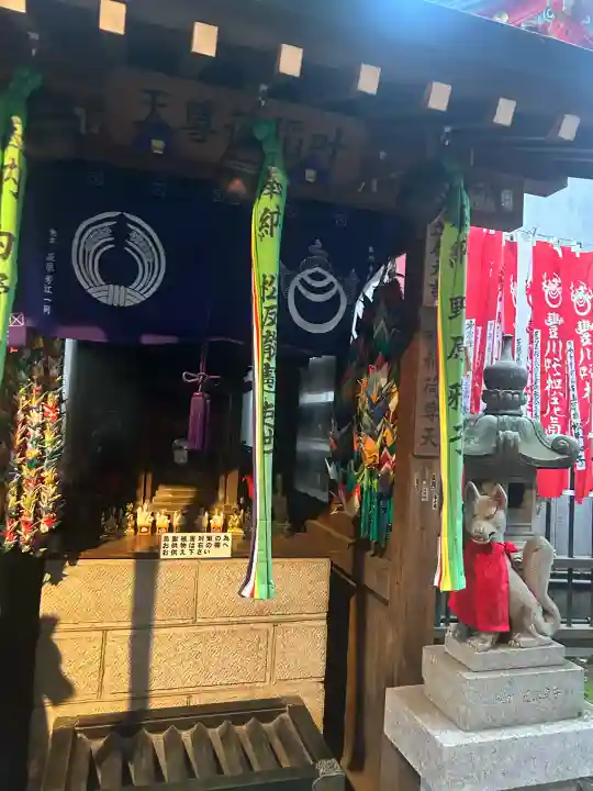 豊川稲荷東京別院の{uncategorized: "未分類", other: "その他", undefined: "問題あり", building: "その他建物", grave: "お墓", sacred_gate: "鳥居", guardian: "狛犬", statue: "像", buddha: "仏像", history: "歴史", nature: "自然", garden: "庭園", animal: "動物", pagoda: "塔", temizu: "手水舎", mountain_gate: "山門・神門", sanctuary: "本殿・本堂", subordinate: "末社・摂社", art: "芸術", scenery: "景色", jizo: "地蔵", ema: "絵馬", goshuin: "御朱印", omikuji: "おみくじ", items: "授与品その他", amulet: "お守り", goshuincho: "御朱印帳", eats: "食事", festival: "お祭り", votive_dance: "神楽", shichigosan: "七五三参", wedding: "結婚式", experience: "体験その他", initially: "初詣", around: "周辺", anti_infection: "感染症対策"}