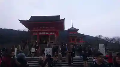 清水寺の山門・神門