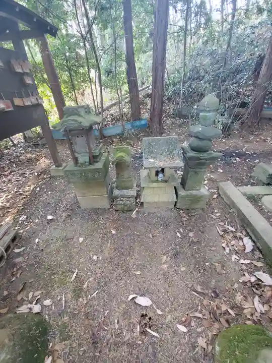 八雲稲荷神社の末社・摂社