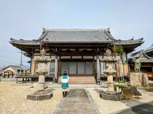 真慶寺の本殿・本堂