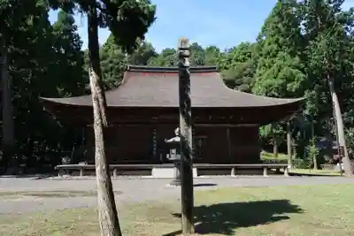 中山寺の本殿・本堂