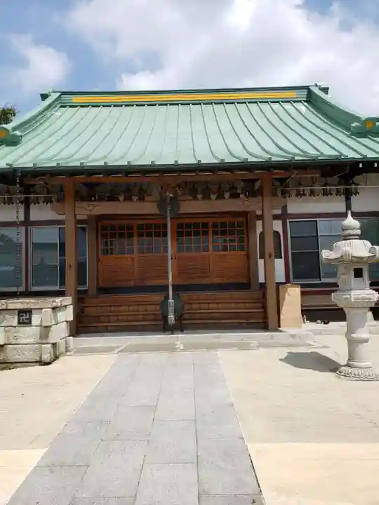 長源寺の本殿・本堂