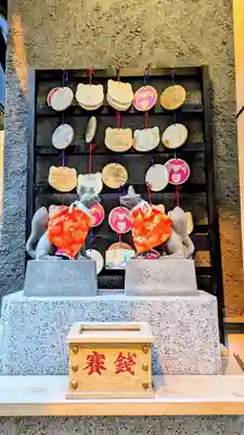 五十稲荷神社(栄寿稲荷神社)の狛犬