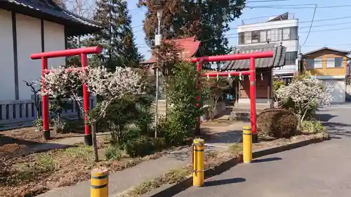 本宿天神社の末社・摂社