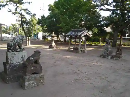 須賀神社の狛犬