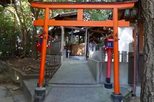 白鳥神社の末社