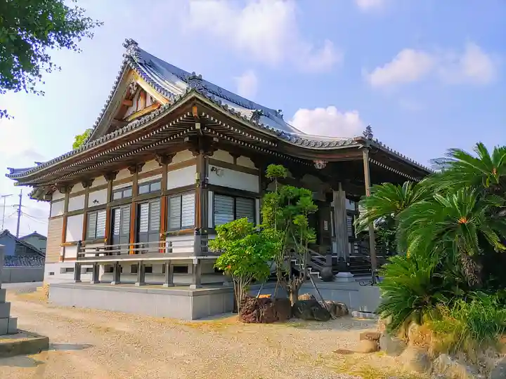 康順寺の本殿・本堂