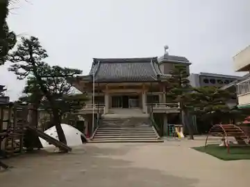 万徳寺の本殿・本堂