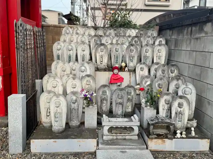 自性院の{uncategorized: "未分類", other: "その他", undefined: "問題あり", building: "その他建物", grave: "お墓", sacred_gate: "鳥居", guardian: "狛犬", statue: "像", buddha: "仏像", history: "歴史", nature: "自然", garden: "庭園", animal: "動物", pagoda: "塔", temizu: "手水舎", mountain_gate: "山門・神門", sanctuary: "本殿・本堂", subordinate: "末社・摂社", art: "芸術", scenery: "景色", jizo: "地蔵", ema: "絵馬", goshuin: "御朱印", omikuji: "おみくじ", items: "授与品その他", amulet: "お守り", goshuincho: "御朱印帳", eats: "食事", festival: "お祭り", votive_dance: "神楽", shichigosan: "七五三参", wedding: "結婚式", experience: "体験その他", initially: "初詣", around: "周辺", anti_infection: "感染症対策"}