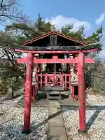 佐浦山伏見稲荷大明神の{uncategorized: "未分類", other: "その他", undefined: "問題あり", building: "その他建物", grave: "お墓", sacred_gate: "鳥居", guardian: "狛犬", statue: "像", buddha: "仏像", history: "歴史", nature: "自然", garden: "庭園", animal: "動物", pagoda: "塔", temizu: "手水舎", mountain_gate: "山門・神門", sanctuary: "本殿・本堂", subordinate: "末社・摂社", art: "芸術", scenery: "景色", jizo: "地蔵", ema: "絵馬", goshuin: "御朱印", omikuji: "おみくじ", items: "授与品その他", amulet: "お守り", goshuincho: "御朱印帳", eats: "食事", festival: "お祭り", votive_dance: "神楽", shichigosan: "七五三参", wedding: "結婚式", experience: "体験その他", initially: "初詣", around: "周辺", anti_infection: "感染症対策"}