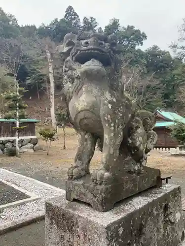 伊香具神社の狛犬