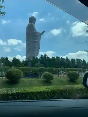 東本願寺本廟 牛久浄苑（牛久大仏）の仏像