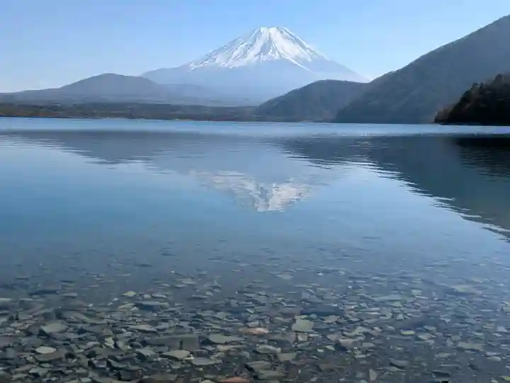富士山本宮浅間大社の{uncategorized: "未分類", other: "その他", undefined: "問題あり", building: "その他建物", grave: "お墓", sacred_gate: "鳥居", guardian: "狛犬", statue: "像", buddha: "仏像", history: "歴史", nature: "自然", garden: "庭園", animal: "動物", pagoda: "塔", temizu: "手水舎", mountain_gate: "山門・神門", sanctuary: "本殿・本堂", subordinate: "末社・摂社", art: "芸術", scenery: "景色", jizo: "地蔵", ema: "絵馬", goshuin: "御朱印", omikuji: "おみくじ", items: "授与品その他", amulet: "お守り", goshuincho: "御朱印帳", eats: "食事", festival: "お祭り", votive_dance: "神楽", shichigosan: "七五三参", wedding: "結婚式", experience: "体験その他", initially: "初詣", around: "周辺", anti_infection: "感染症対策"}