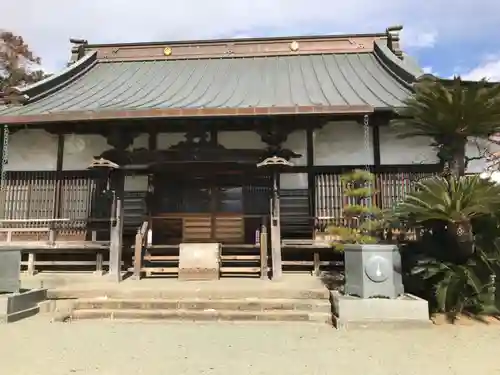 城前寺の本殿・本堂