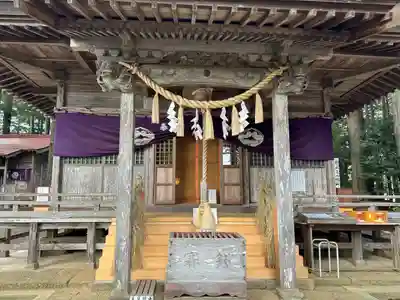 坪沼八幡神社の本殿・本堂