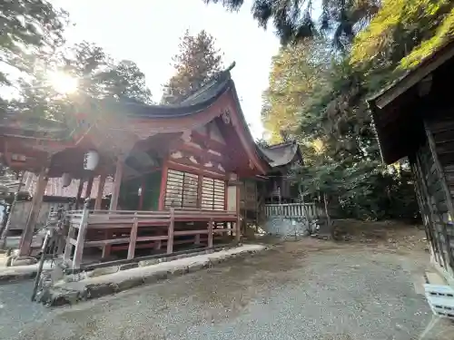 本宮八幡神社の{uncategorized: "未分類", other: "その他", undefined: "問題あり", building: "その他建物", grave: "お墓", sacred_gate: "鳥居", guardian: "狛犬", statue: "像", buddha: "仏像", history: "歴史", nature: "自然", garden: "庭園", animal: "動物", pagoda: "塔", temizu: "手水舎", mountain_gate: "山門・神門", sanctuary: "本殿・本堂", subordinate: "末社・摂社", art: "芸術", scenery: "景色", jizo: "地蔵", ema: "絵馬", goshuin: "御朱印", omikuji: "おみくじ", items: "授与品その他", amulet: "お守り", goshuincho: "御朱印帳", eats: "食事", festival: "お祭り", votive_dance: "神楽", shichigosan: "七五三参", wedding: "結婚式", experience: "体験その他", initially: "初詣", around: "周辺", anti_infection: "感染症対策"}