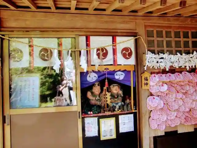 櫻井子安神社の末社・摂社
