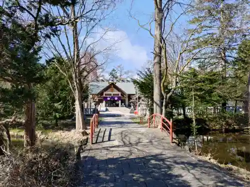 永山神社の{uncategorized: "未分類", other: "その他", undefined: "問題あり", building: "その他建物", grave: "お墓", sacred_gate: "鳥居", guardian: "狛犬", statue: "像", buddha: "仏像", history: "歴史", nature: "自然", garden: "庭園", animal: "動物", pagoda: "塔", temizu: "手水舎", mountain_gate: "山門・神門", sanctuary: "本殿・本堂", subordinate: "末社・摂社", art: "芸術", scenery: "景色", jizo: "地蔵", ema: "絵馬", goshuin: "御朱印", omikuji: "おみくじ", items: "授与品その他", amulet: "お守り", goshuincho: "御朱印帳", eats: "食事", festival: "お祭り", votive_dance: "神楽", shichigosan: "七五三参", wedding: "結婚式", experience: "体験その他", initially: "初詣", around: "周辺", anti_infection: "感染症対策"}