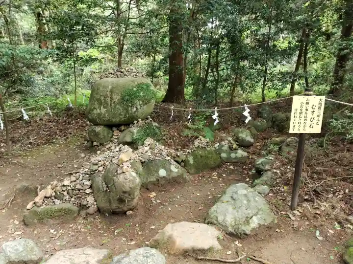 氣多大社の{uncategorized: "未分類", other: "その他", undefined: "問題あり", building: "その他建物", grave: "お墓", sacred_gate: "鳥居", guardian: "狛犬", statue: "像", buddha: "仏像", history: "歴史", nature: "自然", garden: "庭園", animal: "動物", pagoda: "塔", temizu: "手水舎", mountain_gate: "山門・神門", sanctuary: "本殿・本堂", subordinate: "末社・摂社", art: "芸術", scenery: "景色", jizo: "地蔵", ema: "絵馬", goshuin: "御朱印", omikuji: "おみくじ", items: "授与品その他", amulet: "お守り", goshuincho: "御朱印帳", eats: "食事", festival: "お祭り", votive_dance: "神楽", shichigosan: "七五三参", wedding: "結婚式", experience: "体験その他", initially: "初詣", around: "周辺", anti_infection: "感染症対策"}