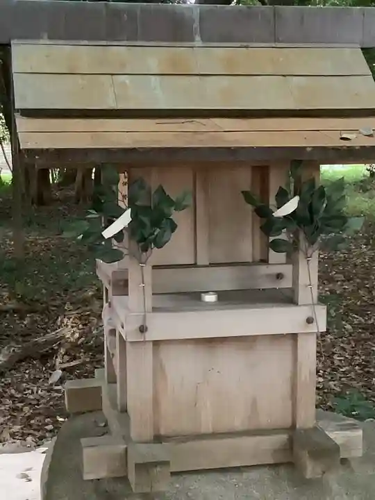 三明神社(神領町)の末社・摂社