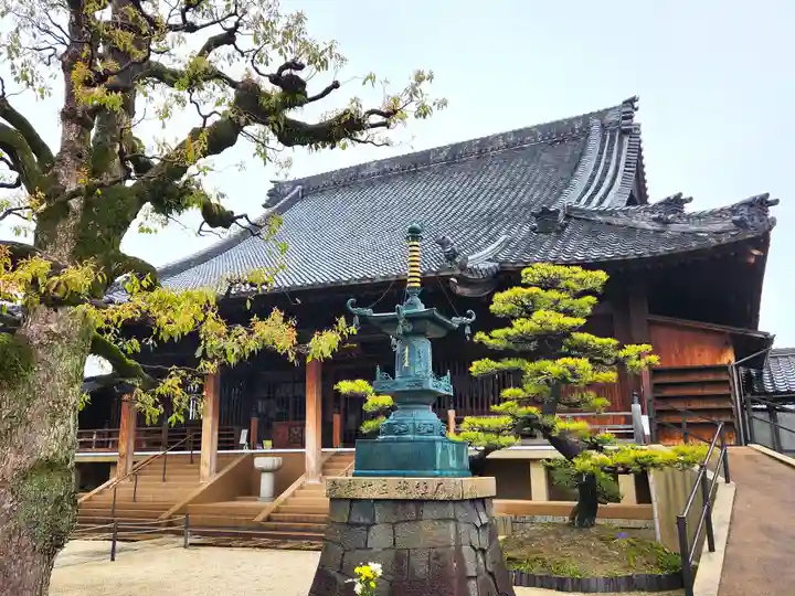 妙勝寺の本殿・本堂