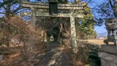 天神神社の{uncategorized: "未分類", other: "その他", undefined: "問題あり", building: "その他建物", grave: "お墓", sacred_gate: "鳥居", guardian: "狛犬", statue: "像", buddha: "仏像", history: "歴史", nature: "自然", garden: "庭園", animal: "動物", pagoda: "塔", temizu: "手水舎", mountain_gate: "山門・神門", sanctuary: "本殿・本堂", subordinate: "末社・摂社", art: "芸術", scenery: "景色", jizo: "地蔵", ema: "絵馬", goshuin: "御朱印", omikuji: "おみくじ", items: "授与品その他", amulet: "お守り", goshuincho: "御朱印帳", eats: "食事", festival: "お祭り", votive_dance: "神楽", shichigosan: "七五三参", wedding: "結婚式", experience: "体験その他", initially: "初詣", around: "周辺", anti_infection: "感染症対策"}