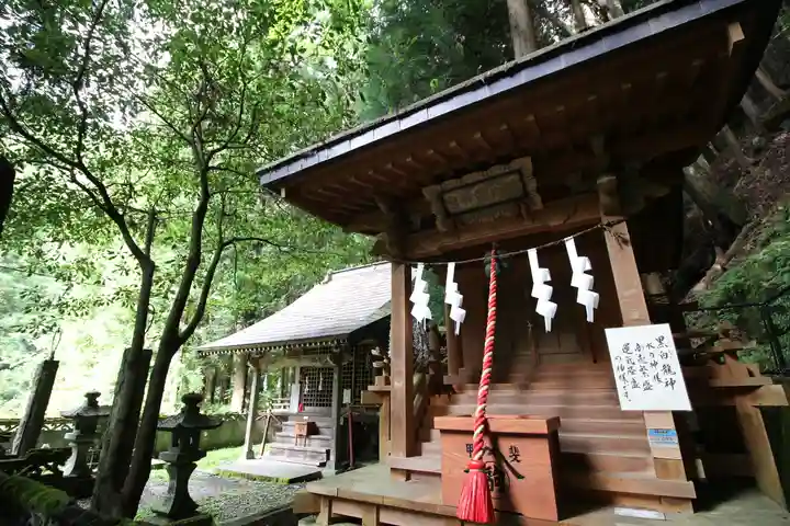 甲斐駒ヶ岳神社の末社・摂社