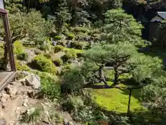 吸湖山　青岸寺の庭園